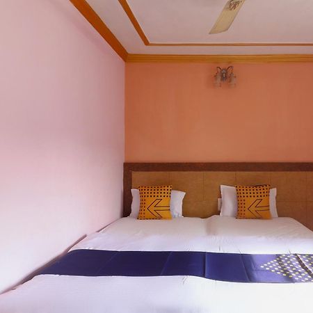 Spot On 75963 Hotel Prince Bodh Gaya Εξωτερικό φωτογραφία