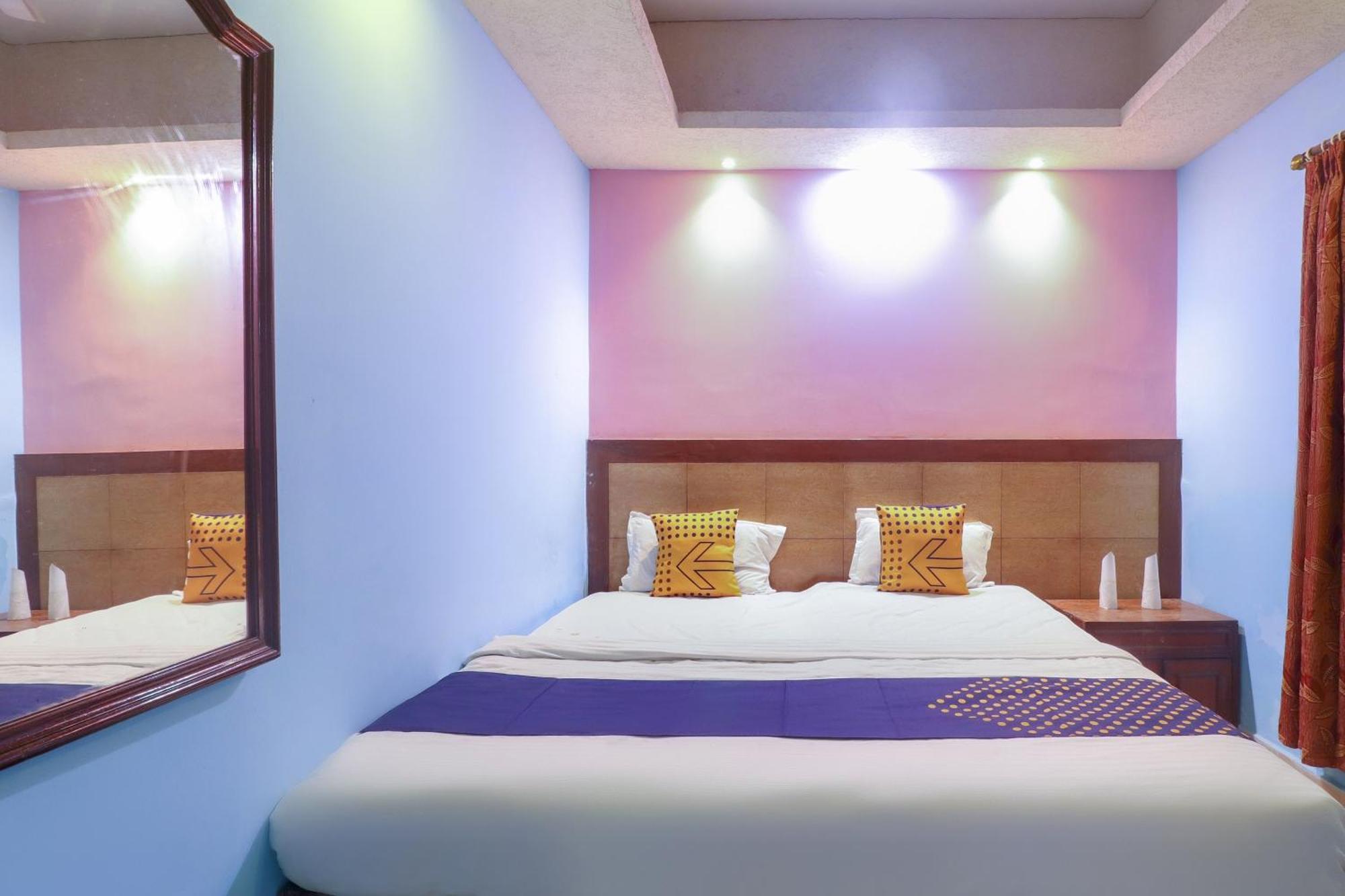 Spot On 75963 Hotel Prince Bodh Gaya Εξωτερικό φωτογραφία