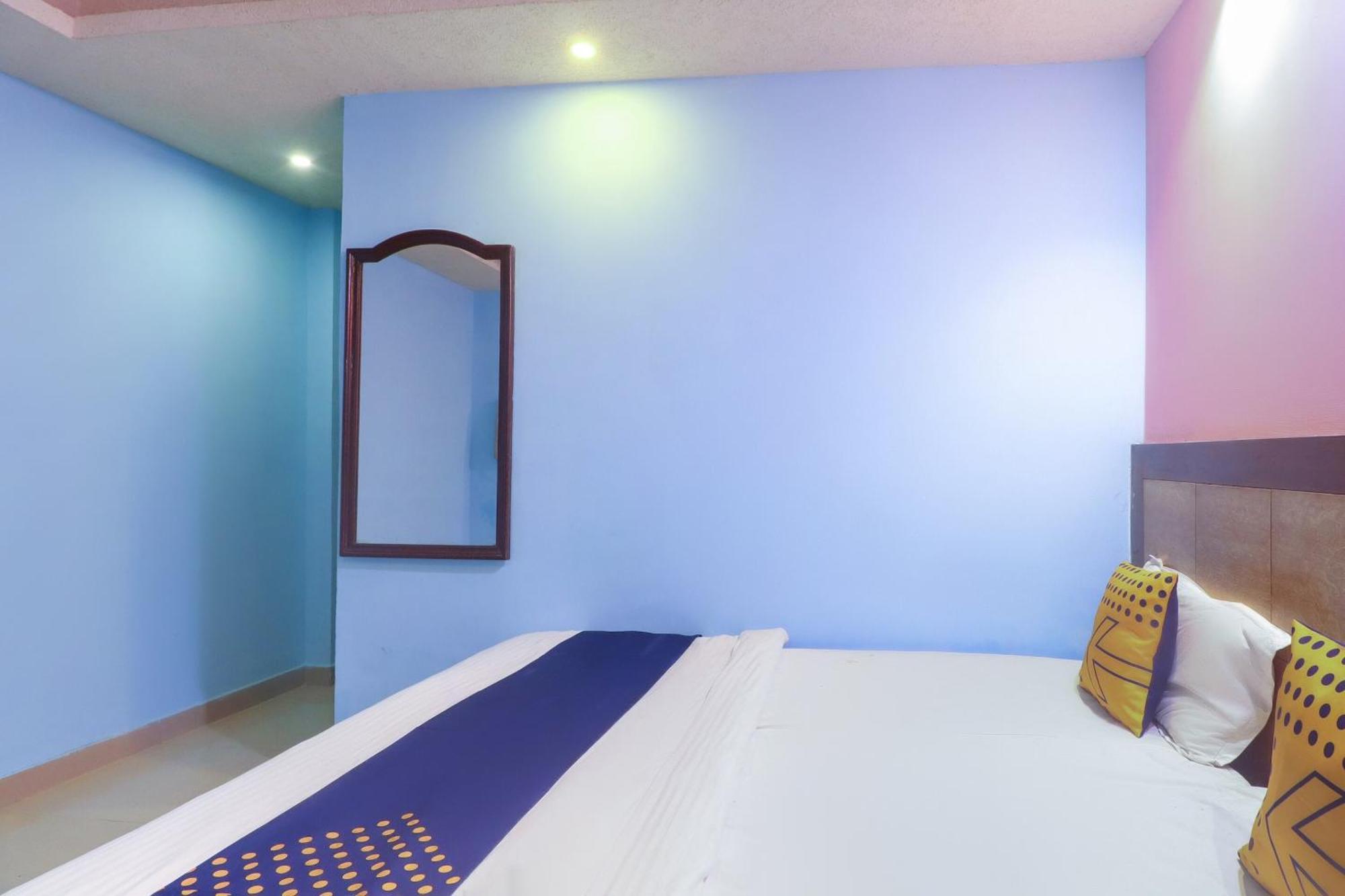 Spot On 75963 Hotel Prince Bodh Gaya Εξωτερικό φωτογραφία