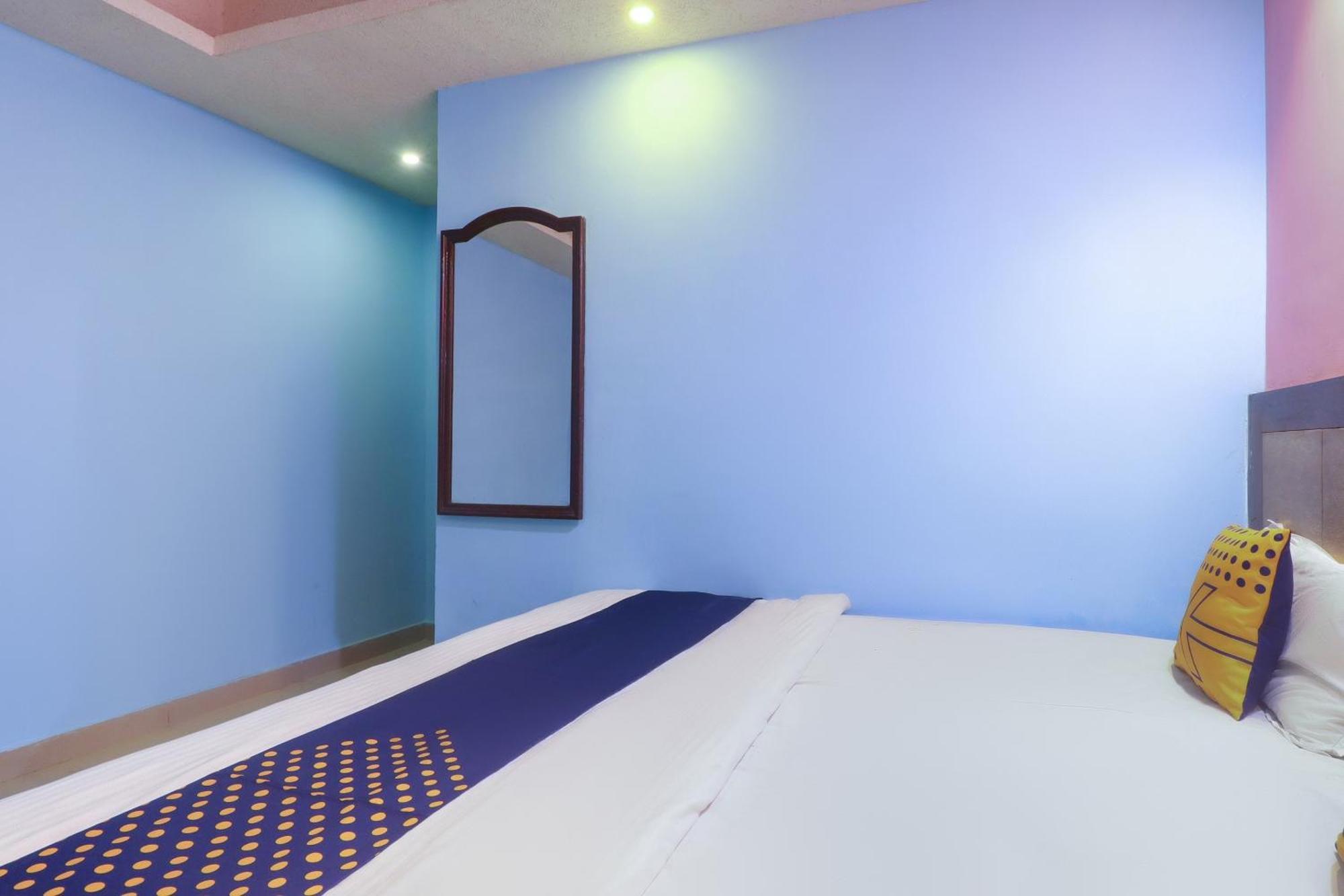 Spot On 75963 Hotel Prince Bodh Gaya Εξωτερικό φωτογραφία
